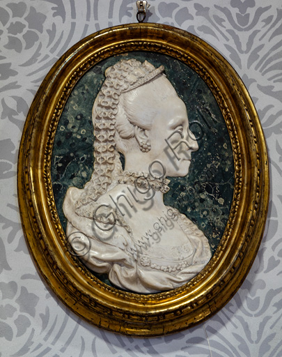 Scultura Maria Antonia di Savoia, G.B. Bernero, gesso e stucco dipinto, Labirinto della Masone Fontanellato