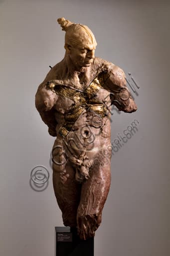 Scultura di Javier Marìn esposta al Labirinto della Masone di Fontanellato, Parma
