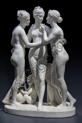 Scultura in marmo bianco Le Grazie con Cupido di Bertel Thorvaldsen