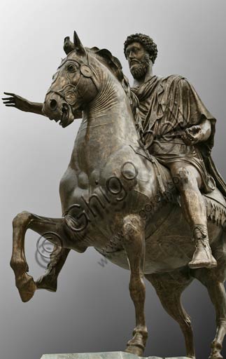 Statua equestre di Marco Aurelio in Piazza del Campidoglio, Roma. Copia del bronzo originale del II secolo a.C.