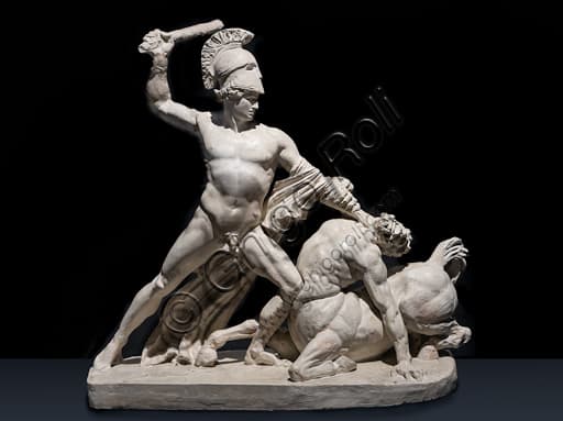 Scultura in gesso Teseo che combatte il centauro Eirition di Antonio Canova, dettaglio del gruppo scultoreo neoclassico