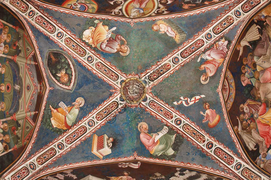 Veduta della volta affrescata nella Cappella Contrari, Rocca di Vignola, con il ciclo pittorico del Maestro di Vignola raffigurante l'Albero della Vita e gli Evangelisti