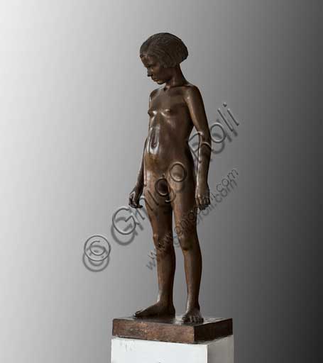 Collezione Assicoop - Unipol inv. n° 390: Vittorio Magelli  (1911-1988); "Adolescente"; scultura in bronzo; h. cm. 125.