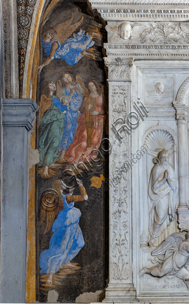 “Miracle of the Sacrament”, fresco by Cosimo Rosselli (1484- 1488): detail with some angels playing music.Florence, Church of St. Ambrose, chapel of the Miracle of the Sacrament.