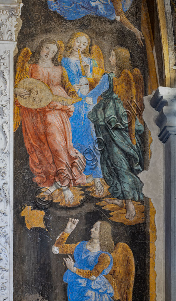 “Miracle of the Sacrament”, fresco by Cosimo Rosselli (1484- 1488): detail with some angels playing music.Florence, Church of St. Ambrose, chapel of the Miracle of the Sacrament.