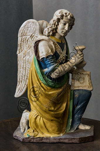 "Angelo reggicandelabro" di Benedetto Buglioni, 1480-90, terracotta policroma invetriata.