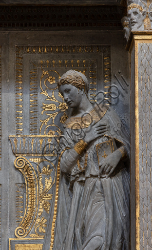 Basilica of the Holy Cross, right aisle: tabernacle with "the Cavalcanti Annunciation", by Donatello, 1433-5, carved in sandstone. Detail of Archangel Gabriel.