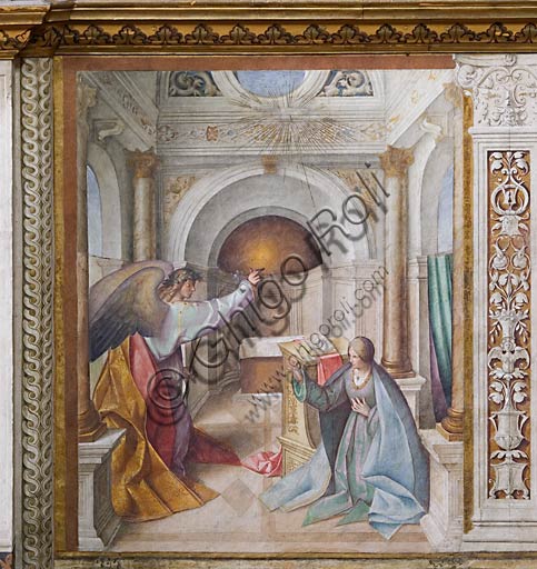 Cremona, Duomo (Cattedrale di S. Maria Assunta), interno,   navata mediana, terzo arcone: "Annunciazione", affresco di Boccaccio Boccaccino, 1515.