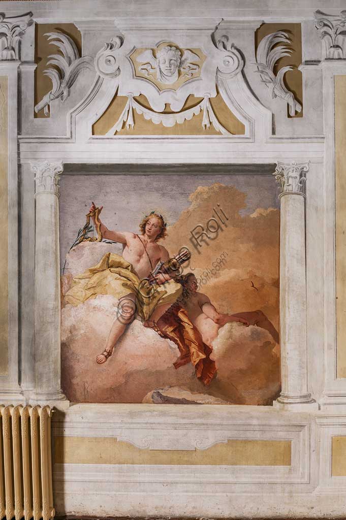Vicenza, Villa Valmarana ai Nani, Foresteria, Stanza dell'Olimpo:  "Apollo e Diana". Affresco di Giambattista Tiepolo, 1757.