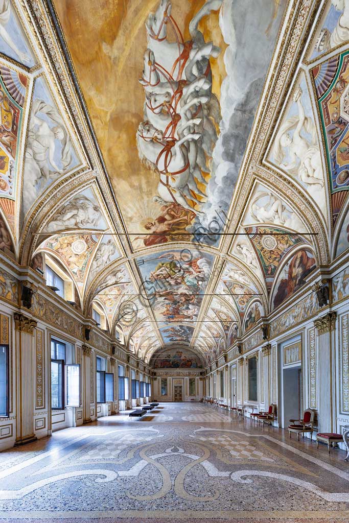 Mantua, Palazzo Ducale (Ducal Palace),The Ducal Apartment: view of the Hall of the Mirrors (formerly the Great Gallery). In the vault: "Apollo (Helios) leading the chariot of the Sun" and "Gathering of the Gods of Olympus". Frescoes by Carlo Santner, 1618.