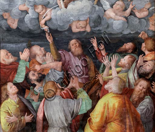   Vercelli, Church of St. Christopher, Chapel of the blessed Virgin or of the Assunta: detail of "Assumption of the Virgin." Fresco by Gaudenzio Ferrari, 1529 - 1534.