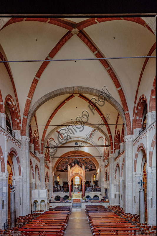   Basilica of St. Ambrose: view of the nave.