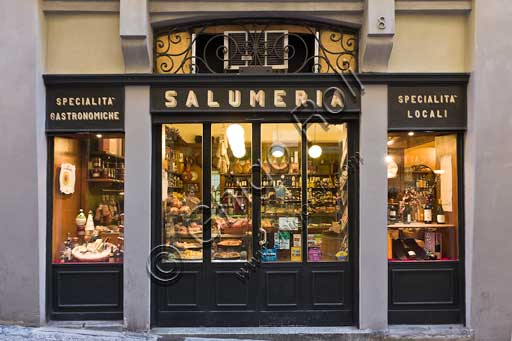 Bergamo, Città alta: Delicatessen Angelo Mangili (historical shop founded in 1921).