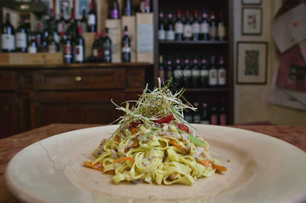 Bevagna, the "Bottega Di Piazza Onofri", wine shop and restaurant: a dish of tagliatelle (kind of pasta) seasoned with vegetables.