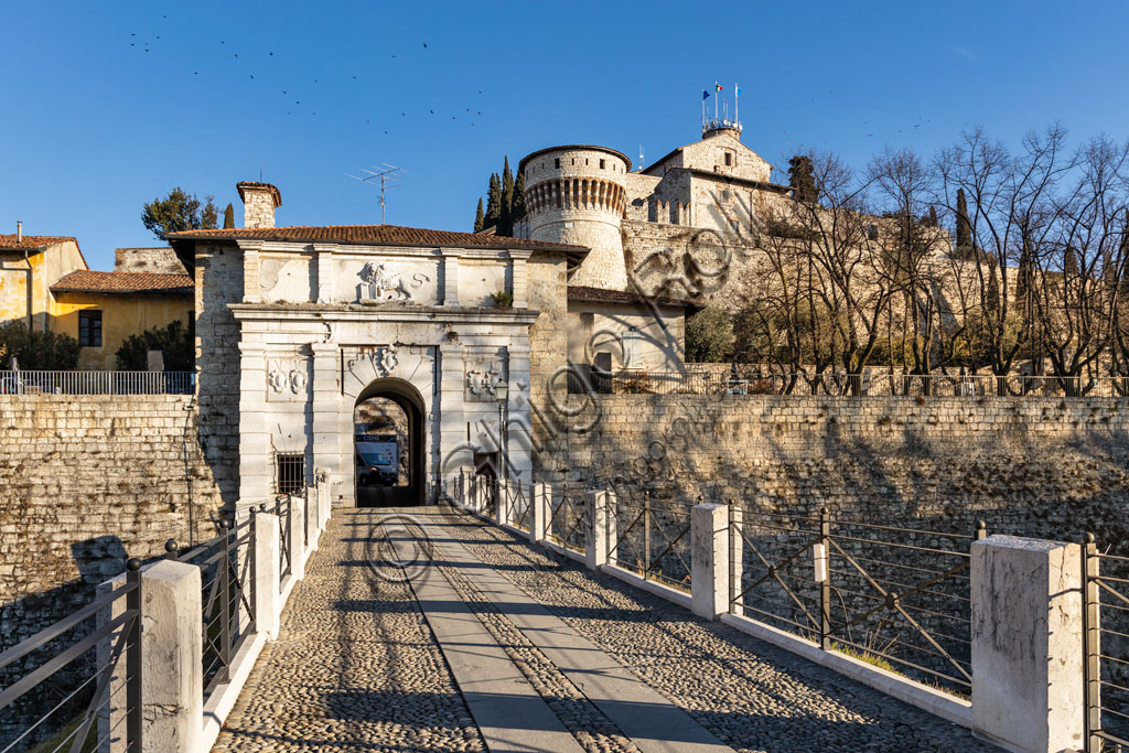 Brescia: l'ingresso del Castello, arroccato sul Monte Cidneo.