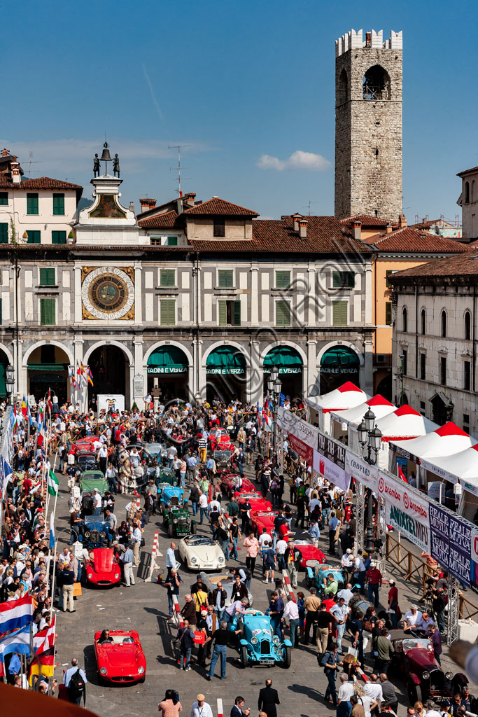 Brescia, piazza della Loggia: the punching before the start of the Mille Miglia, the historic race for vintage cars.