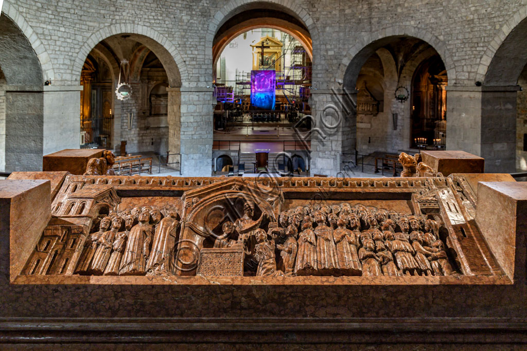 Brescia, Paolo VI Square, the Duomo Vecchio (the Old Cathedral), built at the end of the XI century: the sarcophagus of Berardo Maggi.