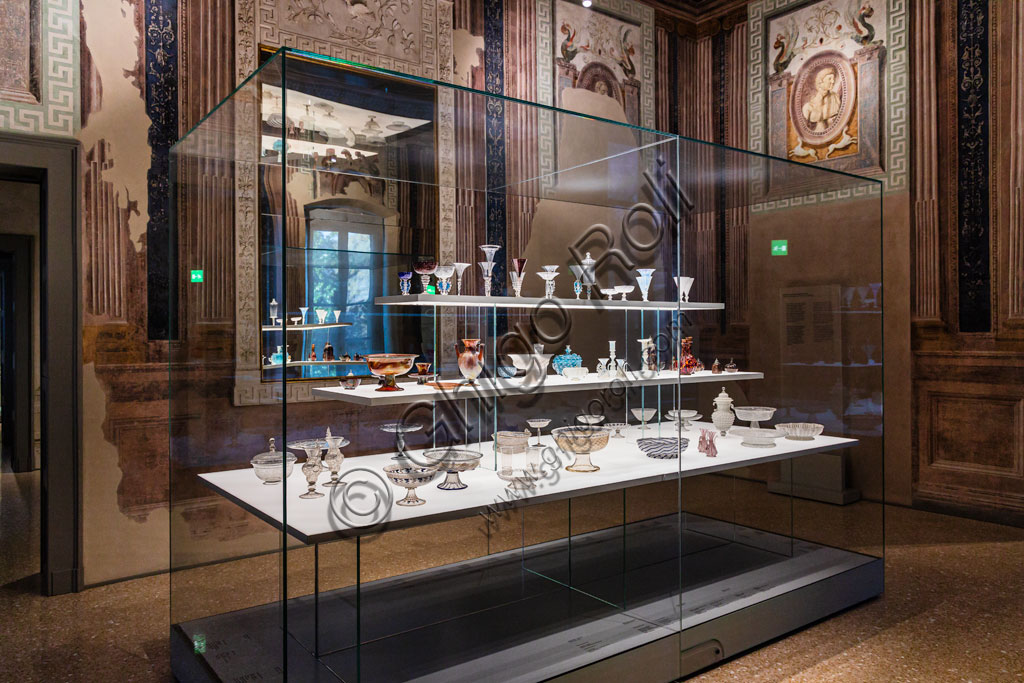 Brescia, Pinacoteca Tosio Martinengo: room showing precious glassware.