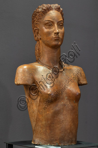 Fontanellato, Labirinto della Masone, Collezione di Franco Maria Ricci: "Busto di giovinetta", di Libero Andreotti, scultura in terracotta.