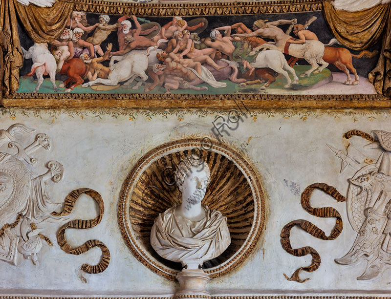 Mantua, Palazzo Te (Gonzaga's Summer residence): Camera delle Aquile (the Chamber of the Eagles) or Phaeton's Chamber (Federico Gonzaga's private room): detail with marble female bust.