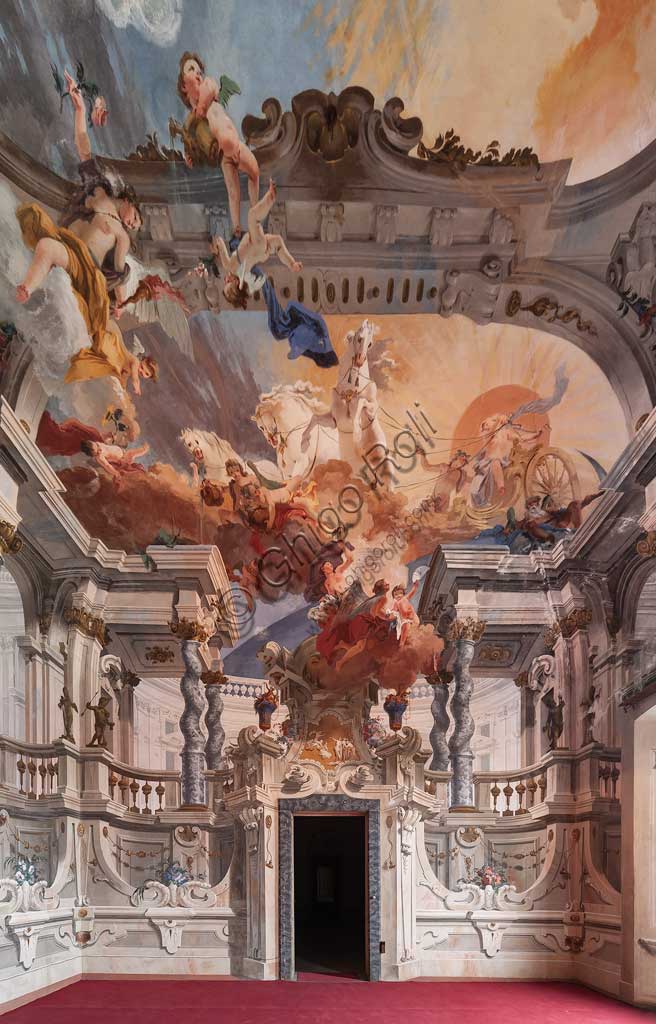 Villa Crivelli (formerly Arconati): view of the Hall of the Parties. The fresco paintings representing "The Charriot of the Sun" is by Bernardo and Fabrizio Galliari, 1750 - 1760.