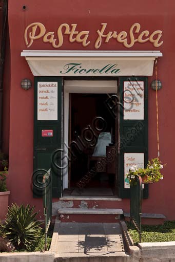  Camogli: "Fiorella" fresh pasta shop.