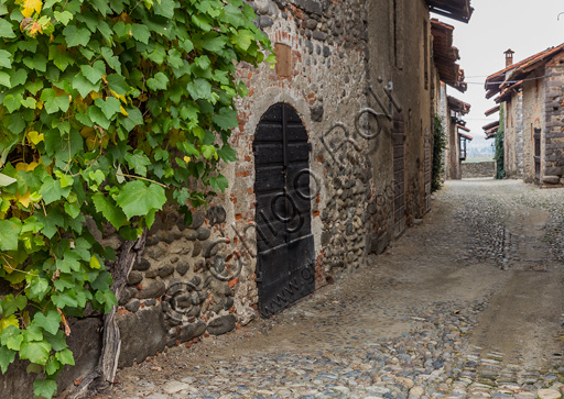 Candelo, Ricetto (fortified structure): a "Rua" (street) inside the Ricetto.