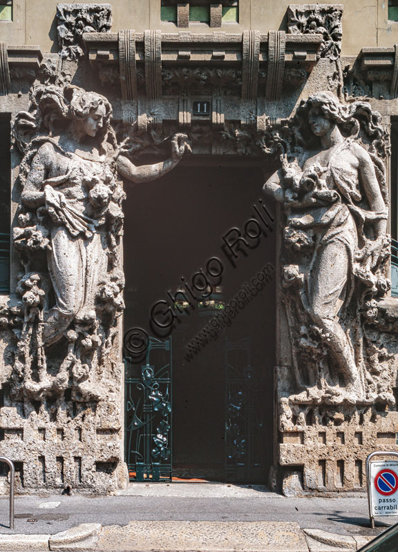  Campanini House: statue of the portal, art nouveau work by Alfredo Campanini.