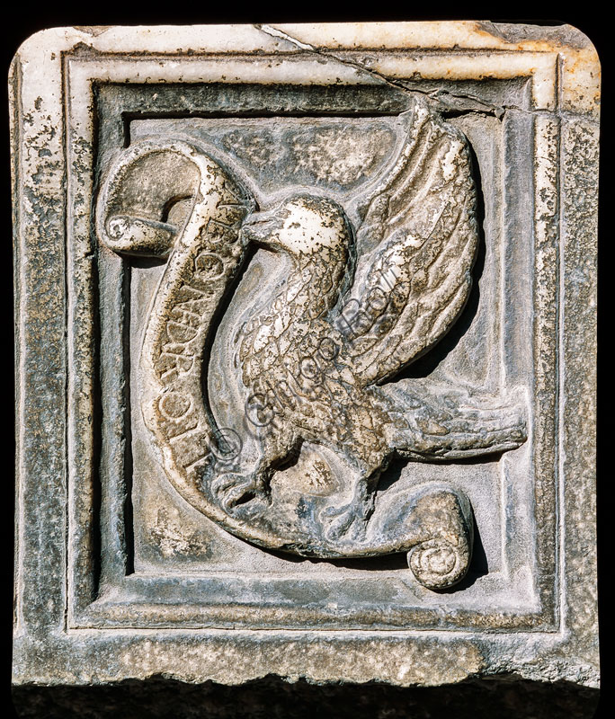  Sforza Castle: fountain of the Courtyard of the Rocchetta. Detail.