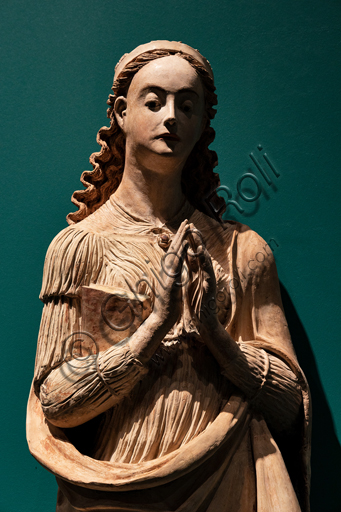 Perugia, Galleria Nazionale dell'Umbria: "S. Caterina d'Alessandria", di Giacomo e Raffaele da Montereale, terracotta policroma con parti in legno, 1540-50. Particolare. 