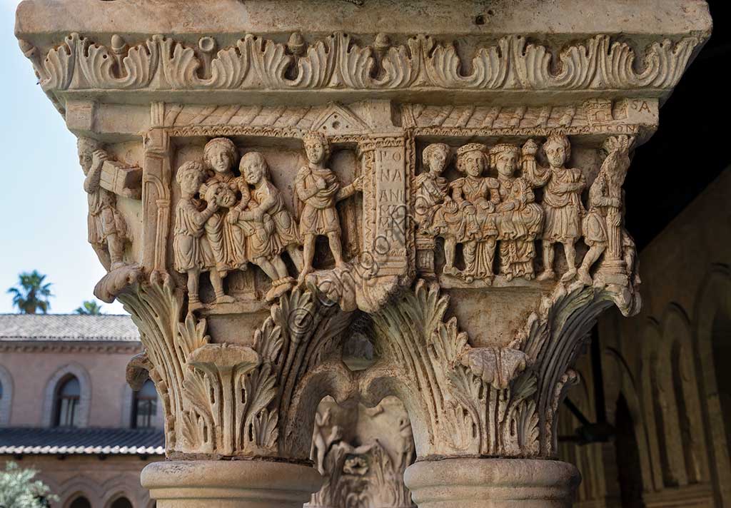  Monreale, Duomo, the cloister of the Benedectine monastery (XII century): the Eastern side of capital N21 ("The Capture and Blinding of Samson").