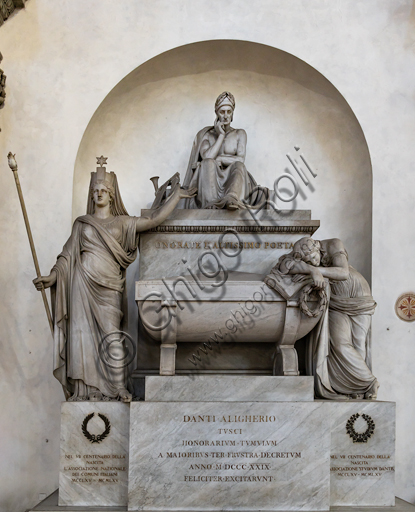 Basilica of the Holy Cross, right aisle: "Dante's Cenotaph". the poet is mourned by the figures of Italy and Poetry, by Stefano Ricci. Giacomo Leopardi was inspired by  this cenotaph when he composed the song "Sopra il monumento di Dante".