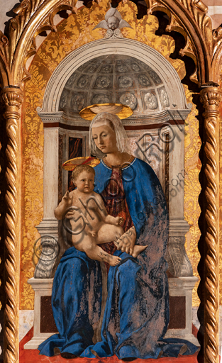 Perugia, Galleria Nazionale dell'Umbria: Polittico di S. Antonio, di Piero della Francesca, 1467-9, olio su tavola. Particolare: al centro Madonna con Bambino. 