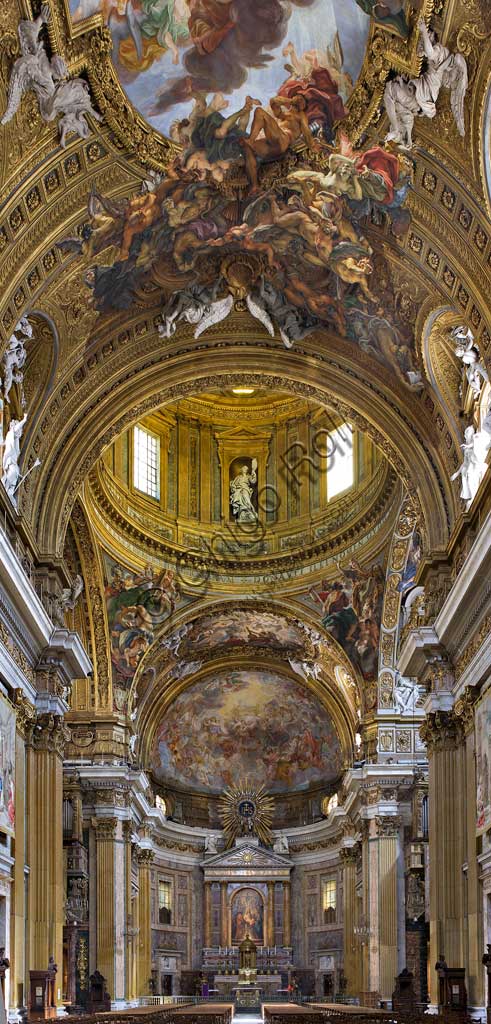 Church of Jesus: view of the interior.