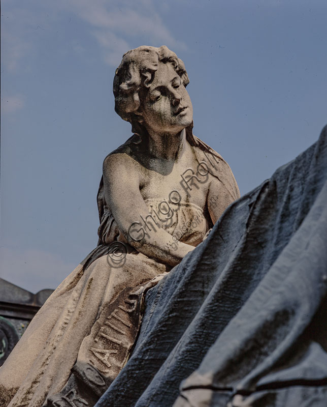 Cimitero Monumentale: Monumento Pietro Caccia, di Donato Barcaglia, 1903.