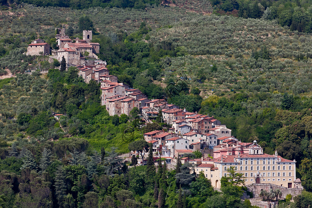 Collodi: the façade of Villa Garzoni and the tiny village.