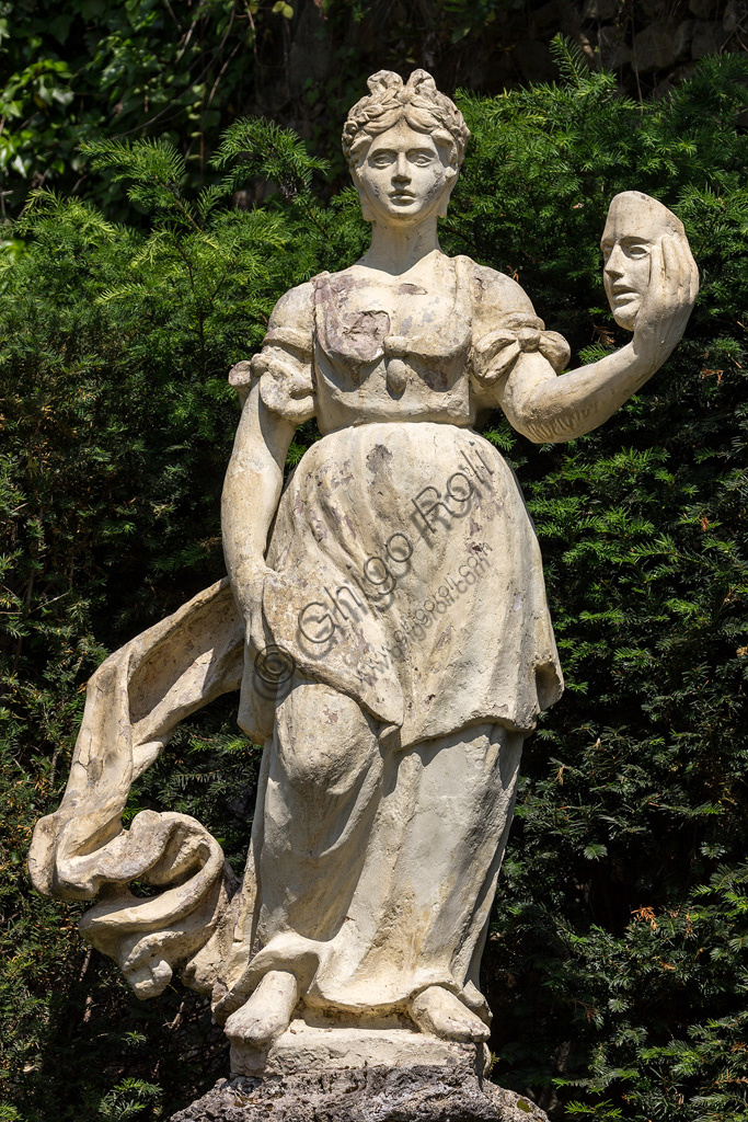 Collodi, Villa Garzoni, the old garden: statue of Muse Thalia.