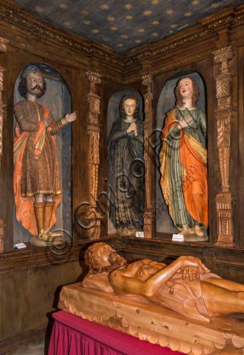 Bormio, Centro storico, la Collegiata dei SS. Gervasio e Protasio: "Compianto sul Cristo morto", di Gioan Pietro Rocca (metà 1600), dettaglio.