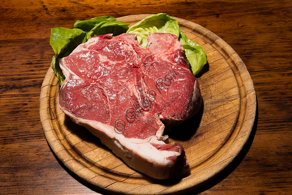 Typical Tuscany cuisine: Beefsteak Florentine style.
