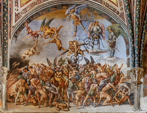  Orvieto,  Basilica Cathedral of Santa Maria Assunta (or Duomo), the interior, Chapel Nova or St. Brizio Chapel, the lunette of the east wall: "Damned to hell", fresco by Luca Signorelli, (1500 - 1502).
