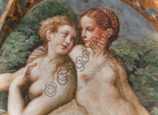 Parma, Fontanellato, Rocca Sanvitale, stanza (o stufetta) di Diana e Atteone: particolare del ciclo di affreschi del Parmigianino (Girolamo Francesco Maria Mazzola) raffiguranti il mito di Diana e Atteone, tratto dalle Metamorfosi di Ovidio. La stanza, affrescata nel 1524, era probabilmente il bagno privato di Paola Gonzaga, moglie di Galeazzo Sanvitale. Due ninfe assistono al bagno di Diana, parete Ovest.