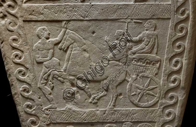 Museo Civico Archeologico di Bologna: Stele funeraria etrusca decorata su tre registri; proveniente dalla Certosa, tomba 37.Particolare del secondo registro con scena di viaggio su carro Inv. Ducati_164