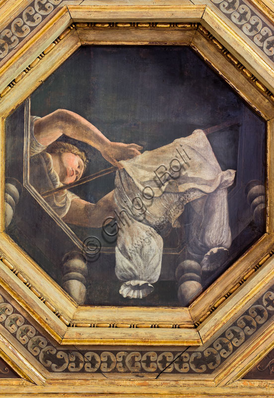 Mantova, Palazzo Te (residenza estiva dei Gonzaga), Camera delle Vittorie, dipinti su tavola di Agostino da Mozzanica (1528): dettaglio del soffitto a cassettoni con donna che stende una camicia.