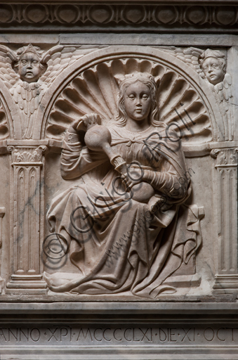 , Genoa, Duomo (St. Lawrence Cathedral), inside, Northern aisle, De Marini Chapel: "Funerary Monument of Giorgio Fieschi - Detail of Temperance", by Giovanni Gagini, 1461. 