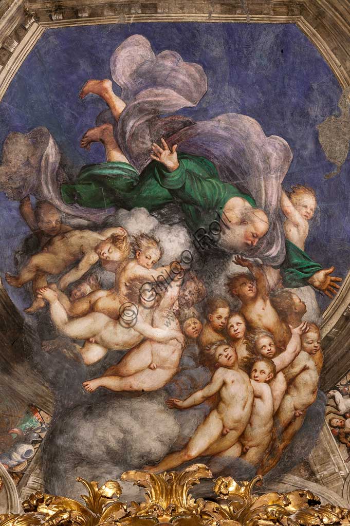 Cortemaggiore, Church of SS. Annunziata (part of the Franciscan Convent), Chapel of the Conception, the dome: detail of "God as Creator among Angels", frescoes by Giovanni Antonio de Sacchis, known as il Pordenone, about 1529.