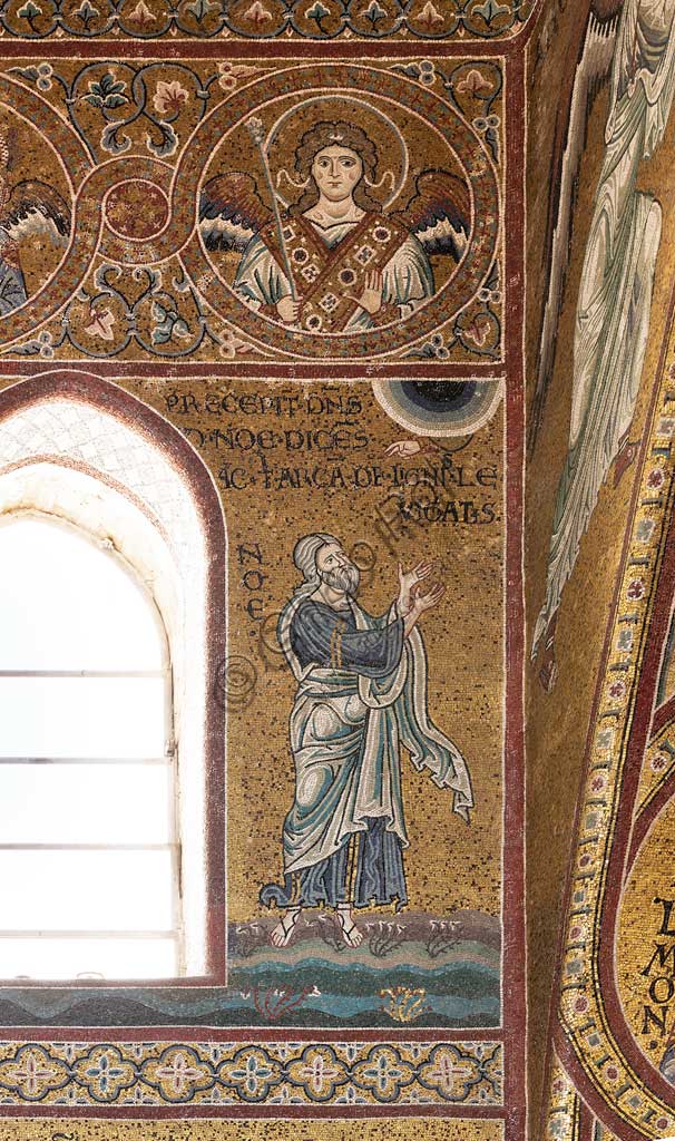 Monreale, Duomo: "Dio ordina a Noè di costruire l'Arca".  Ciclo del Vecchio Testamento - Diluvio Universale, Mosaici bizantini, XII - XIII sec.Iscrizione latina:   "PRÆCEPIT DOMINUS AD NOE DICENS FAC TIBI ARCAM DE LIGNIS LEVIGATIS".