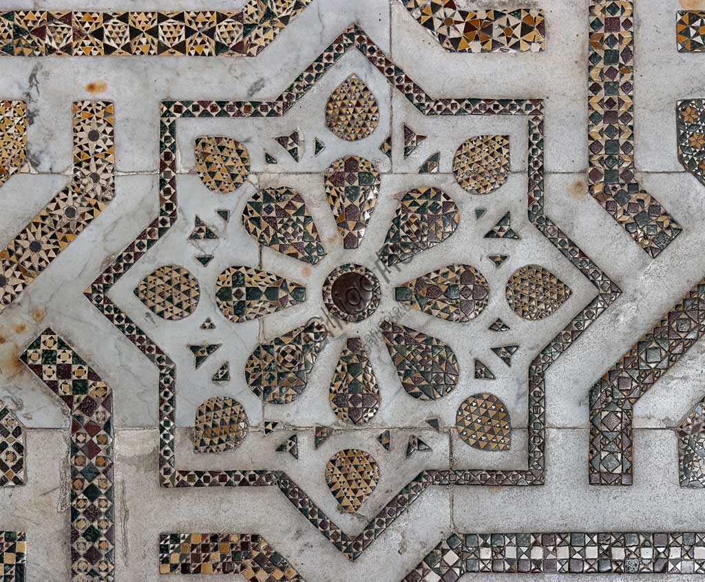  Monreale Cathedral, Northern transept: mosaic floor in opus sectile with geometric motifs. For whatr concerns, the pavement of the cathedral, this sector is the best preserved, almost entirely original: a medieval work dating back to 1177-1183.