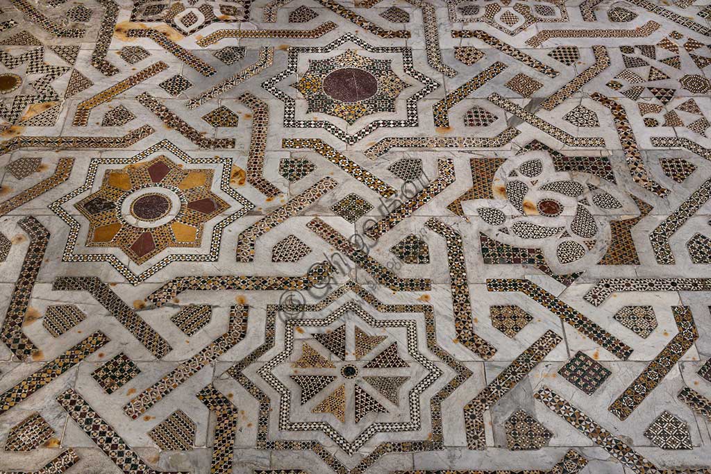  Monreale Cathedral, Northern transept: mosaic floor in opus sectile with geometric motifs. For whatr concerns, the pavement of the cathedral, this sector is the best preserved, almost entirely original: a medieval work dating back to 1177-1183.