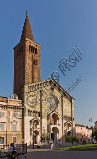 Duomo: la facciata.