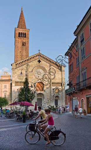 Duomo: la facciata.